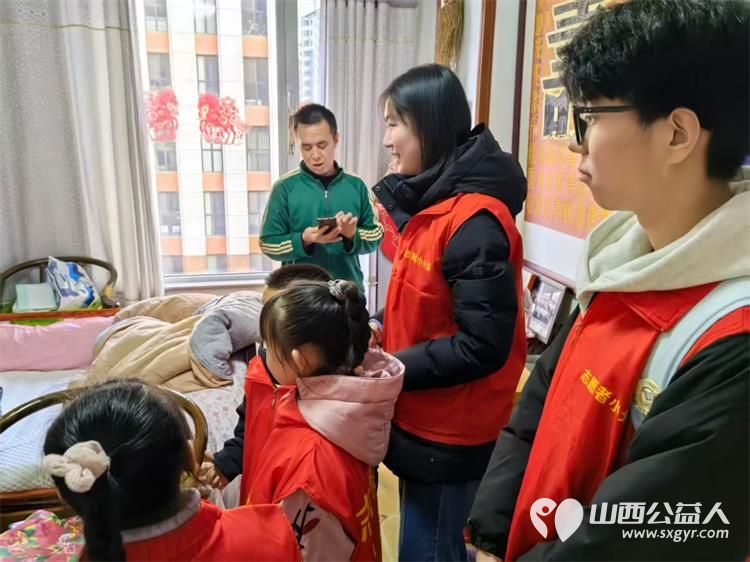 太原市志愿者小分队组织志愿者去享堂养老院看望慰问老人们让老人们感受到了家人般的关怀与温暖也生动诠释了无私奉献的志愿精神 - 第13张