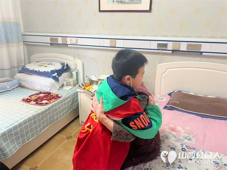 太原市志愿者小分队组织志愿者去享堂养老院看望慰问老人们让老人们感受到了家人般的关怀与温暖也生动诠释了无私奉献的志愿精神 - 第29张