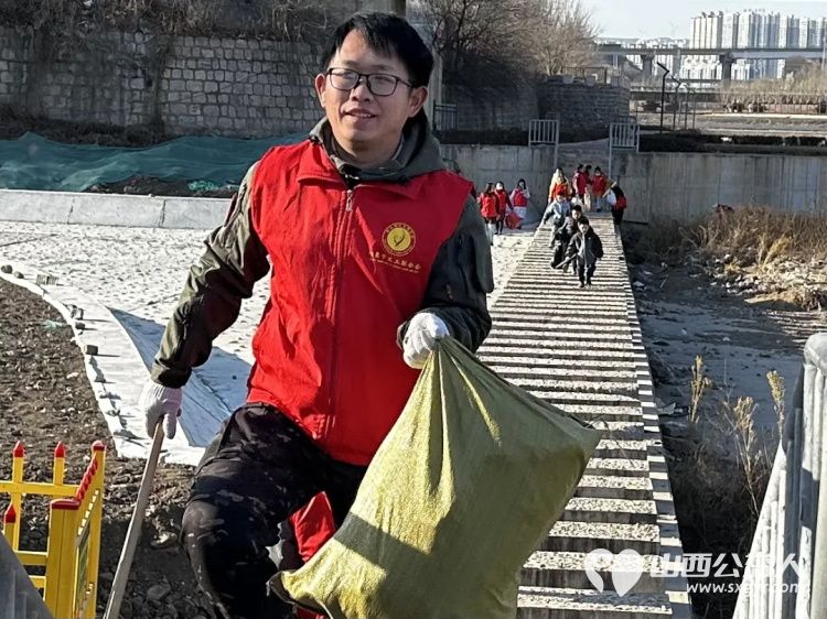 保护母亲河 阳泉市义工联合会2026年2月1日组织21名义工和民间巡河员为爱集结巡河净滩活动在白羊墅湿地公园开展 - 第10张