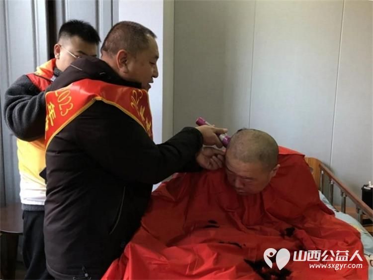 太原市烛光志愿服务中心组织志愿者新春慰问比家美敬老院的老人们八年风雨无阻八年初心不改以行动传承雷锋精神用日复一日的坚守与实打实的陪伴 - 第11张 - 山西公益人 太原市烛光志愿服务中心组织志愿者新春慰问比家美敬老院的老人们八年风雨无阻八年初心不改以行动传承雷锋精神用日复一日的坚守与实打实的陪伴 - 第11张