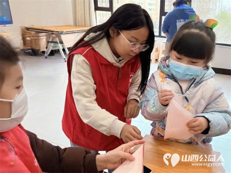 微光履痕 运城市盐湖区志愿者协会全国各个大学的返乡大学生志愿者寒假社会实践感悟让每个需要帮助的人都能感受到身边的温暖与希望 - 第4张