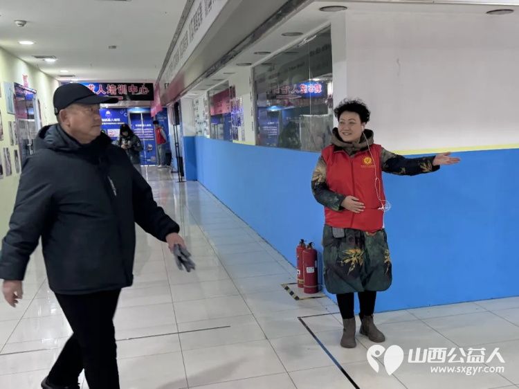 阳泉市义工联合会联合九达国际影城邀请99位老人免费观看了热播电影《东北警察故事3》陪他们看一场电影让温暖陪伴点亮老人们的幸福时光 - 第3张 - 山西公益人 阳泉市义工联合会联合九达国际影城邀请99位老人免费观看了热播电影《东北警察故事3》陪他们看一场电影让温暖陪伴点亮老人们的幸福时光 - 第3张