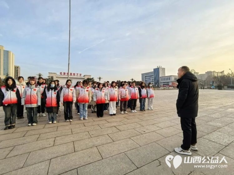 志愿同行暖人心文明出行启新篇----长治市正能量公益协会举行了文明出行志愿服务活动的启动仪式利用寒假黄金时期组织大学生志愿者为城市文明建设贡献力量 - 第6张 - 山西公益人 志愿同行暖人心文明出行启新篇----长治市正能量公益协会举行了文明出行志愿服务活动的启动仪式利用寒假黄金时期组织大学生志愿者为城市文明建设贡献力量 - 第6张
