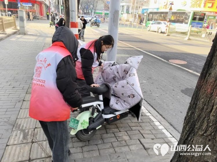 志愿同行暖人心文明出行启新篇----长治市正能量公益协会举行了文明出行志愿服务活动的启动仪式利用寒假黄金时期组织大学生志愿者为城市文明建设贡献力量 - 第23张 - 山西公益人 志愿同行暖人心文明出行启新篇----长治市正能量公益协会举行了文明出行志愿服务活动的启动仪式利用寒假黄金时期组织大学生志愿者为城市文明建设贡献力量 - 第23张