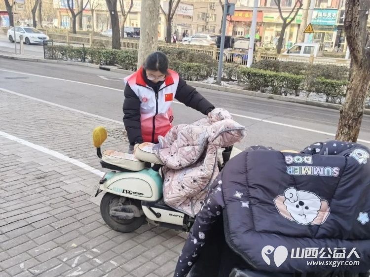 志愿同行暖人心文明出行启新篇----长治市正能量公益协会举行了文明出行志愿服务活动的启动仪式利用寒假黄金时期组织大学生志愿者为城市文明建设贡献力量 - 第25张 - 山西公益人 志愿同行暖人心文明出行启新篇----长治市正能量公益协会举行了文明出行志愿服务活动的启动仪式利用寒假黄金时期组织大学生志愿者为城市文明建设贡献力量 - 第25张