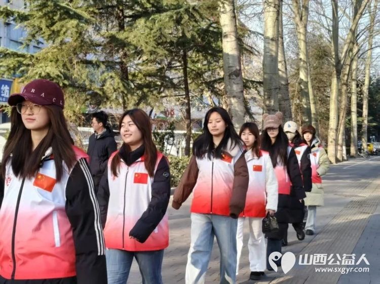 志愿同行暖人心文明出行启新篇----长治市正能量公益协会举行了文明出行志愿服务活动的启动仪式利用寒假黄金时期组织大学生志愿者为城市文明建设贡献力量 - 第9张 - 山西公益人 志愿同行暖人心文明出行启新篇----长治市正能量公益协会举行了文明出行志愿服务活动的启动仪式利用寒假黄金时期组织大学生志愿者为城市文明建设贡献力量 - 第9张