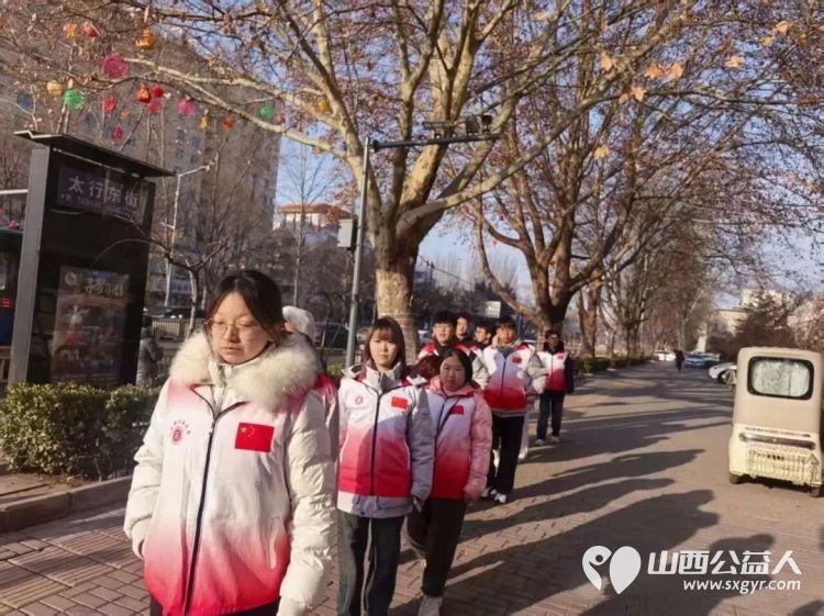 志愿同行暖人心文明出行启新篇----长治市正能量公益协会举行了文明出行志愿服务活动的启动仪式利用寒假黄金时期组织大学生志愿者为城市文明建设贡献力量 - 第10张 - 山西公益人 志愿同行暖人心文明出行启新篇----长治市正能量公益协会举行了文明出行志愿服务活动的启动仪式利用寒假黄金时期组织大学生志愿者为城市文明建设贡献力量 - 第10张