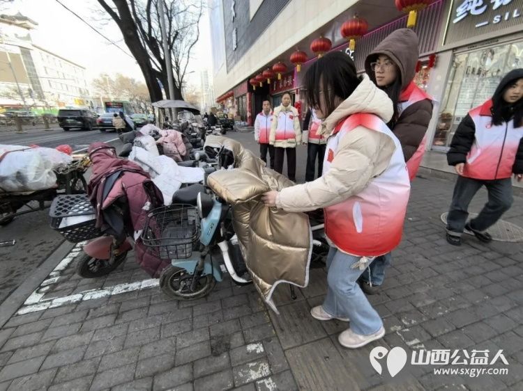 志愿同行暖人心文明出行启新篇----长治市正能量公益协会举行了文明出行志愿服务活动的启动仪式利用寒假黄金时期组织大学生志愿者为城市文明建设贡献力量 - 第20张 - 山西公益人 志愿同行暖人心文明出行启新篇----长治市正能量公益协会举行了文明出行志愿服务活动的启动仪式利用寒假黄金时期组织大学生志愿者为城市文明建设贡献力量 - 第20张