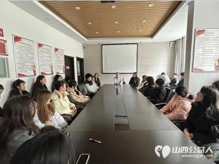 志愿同行暖人心文明出行启新篇----长治市正能量公益协会举行了文明出行志愿服务活动的启动仪式利用寒假黄金时期组织大学生志愿者为城市文明建设贡献力量 - 第3张 - 山西公益人 志愿同行暖人心文明出行启新篇----长治市正能量公益协会举行了文明出行志愿服务活动的启动仪式利用寒假黄金时期组织大学生志愿者为城市文明建设贡献力量 - 第3张