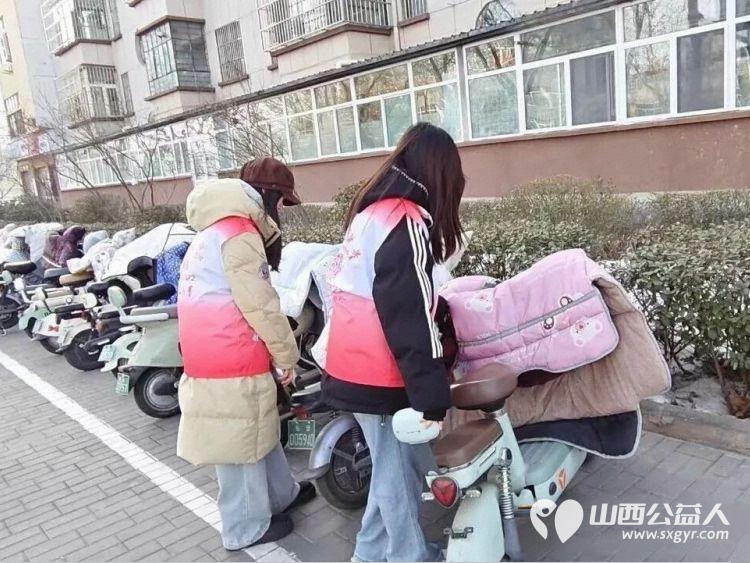 志愿同行暖人心文明出行启新篇----长治市正能量公益协会举行了文明出行志愿服务活动的启动仪式利用寒假黄金时期组织大学生志愿者为城市文明建设贡献力量 - 第13张 - 山西公益人 志愿同行暖人心文明出行启新篇----长治市正能量公益协会举行了文明出行志愿服务活动的启动仪式利用寒假黄金时期组织大学生志愿者为城市文明建设贡献力量 - 第13张