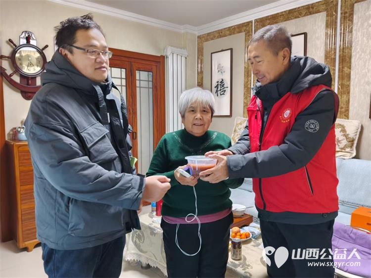情暖马年关爱相伴太原杏花红志愿服务中心携手山西省小额贷款公司、太原市智慧社区发展中心、职工新街迎春社区及爱心人士共同开展新春慰问活动 - 第18张