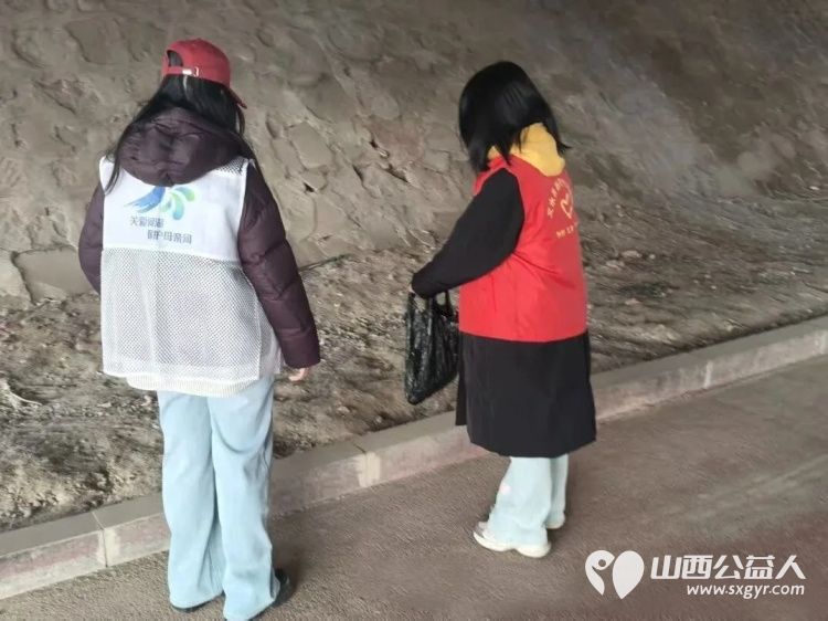 青春护河水清岸绿以志愿微光守护文峪河一湾清流 2月7日文水县爱心帮扶志愿者协会组织返乡大学生齐聚文峪河畔开展保护母亲河生态清扫志愿服务活动 - 第5张