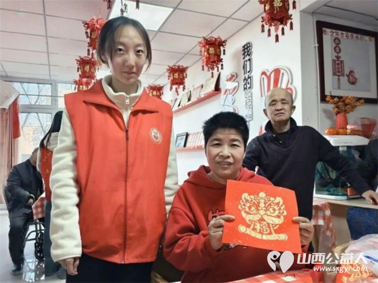 金福拓春情暖桑榆----介休市北关街道彦博路社区志愿者协会的志愿者们春节前如约而至开展了一场敬老拓印陪伴行动 - 第10张 - 山西公益人 金福拓春情暖桑榆----介休市北关街道彦博路社区志愿者协会的志愿者们春节前如约而至开展了一场敬老拓印陪伴行动 - 第10张