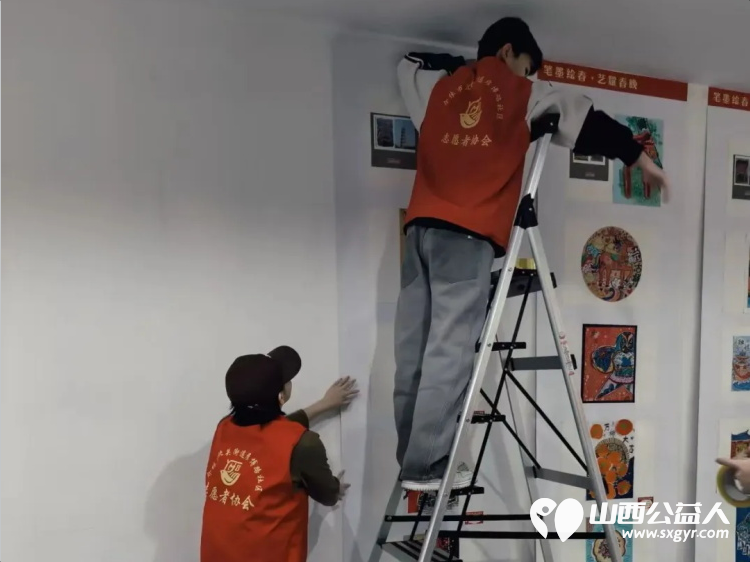 志愿筑梦童心传承 介休市彦博路社区志愿者协会大学生志愿者全力保障“融媒筑梦·星耀未来”少儿书画展顺利开展 - 第11张