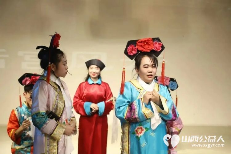 择初心为锚十七载爱在吕梁 吕梁市离石区青年志愿者协会2025年会圆满落幕十七载风雨兼程续写一城温暖华章共赴新岁公益之约 - 第18张 - 山西公益人 择初心为锚十七载爱在吕梁 吕梁市离石区青年志愿者协会2025年会圆满落幕十七载风雨兼程续写一城温暖华章共赴新岁公益之约 - 第18张