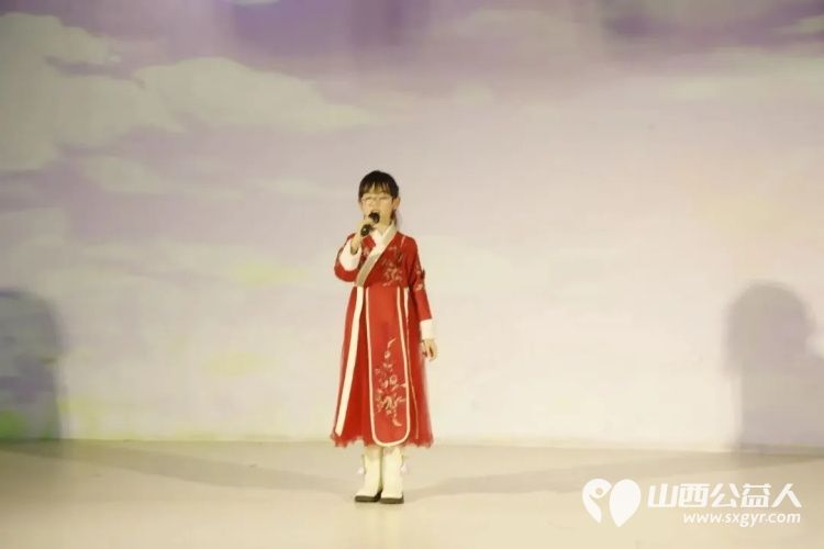 择初心为锚十七载爱在吕梁 吕梁市离石区青年志愿者协会2025年会圆满落幕十七载风雨兼程续写一城温暖华章共赴新岁公益之约 - 第22张 - 山西公益人 择初心为锚十七载爱在吕梁 吕梁市离石区青年志愿者协会2025年会圆满落幕十七载风雨兼程续写一城温暖华章共赴新岁公益之约 - 第22张