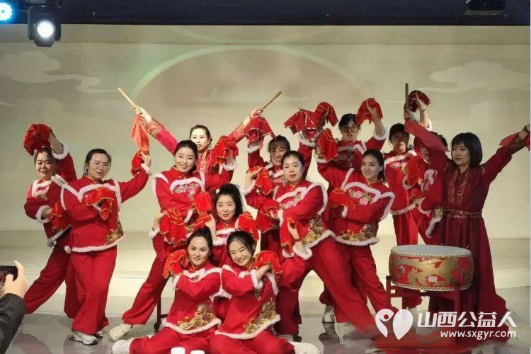 择初心为锚十七载爱在吕梁 吕梁市离石区青年志愿者协会2025年会圆满落幕十七载风雨兼程续写一城温暖华章共赴新岁公益之约 - 第26张 - 山西公益人 择初心为锚十七载爱在吕梁 吕梁市离石区青年志愿者协会2025年会圆满落幕十七载风雨兼程续写一城温暖华章共赴新岁公益之约 - 第26张