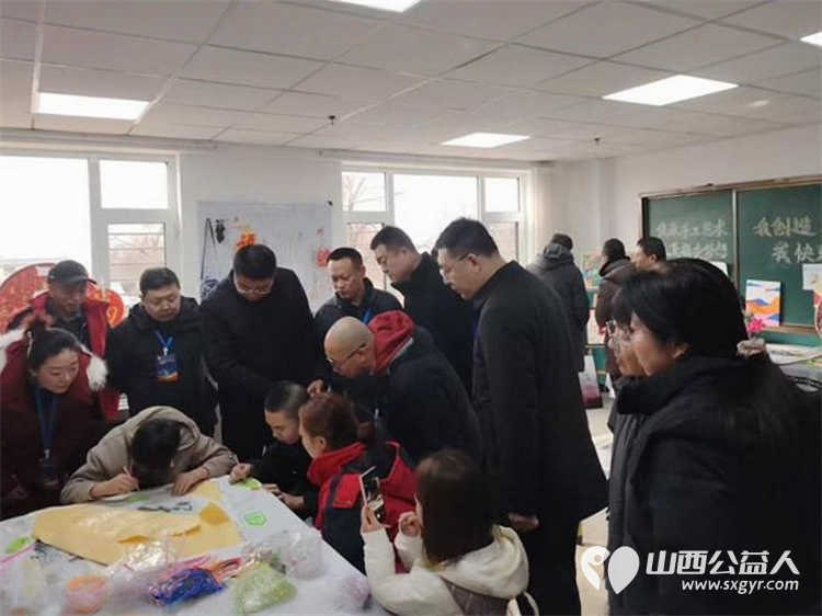 感谢阳曲县人大常委会机关携手省市县新联会在马年新春到来之际来到太原市灵星社区服务中心阳曲康复中心为孩子们送上米面油等各种生活物资 - 第7张 - 山西公益人 感谢阳曲县人大常委会机关携手省市县新联会在马年新春到来之际来到太原市灵星社区服务中心阳曲康复中心为孩子们送上米面油等各种生活物资 - 第7张