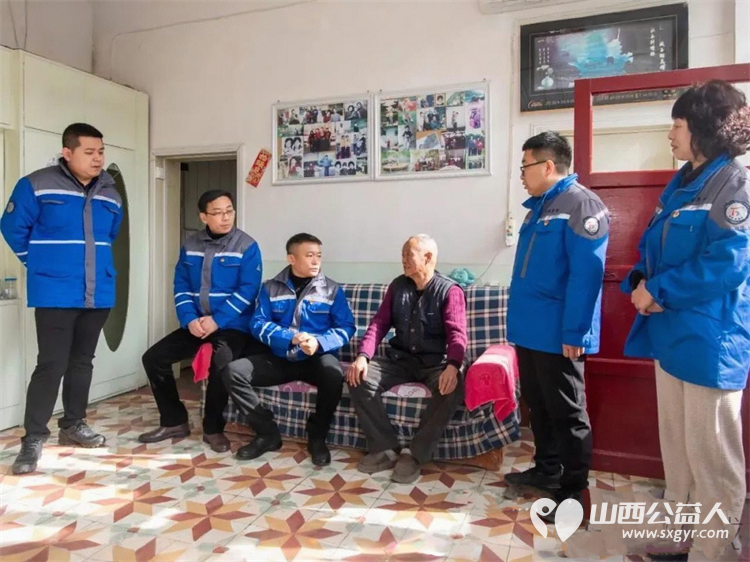 山西天宝科工股份有限公司开展新春送温暖活动走访慰问定襄县北关村困难群众困难大学生老党员及公司困难职工家庭送上慰问品慰问金与新春祝福 - 第3张 - 山西公益人 山西天宝科工股份有限公司开展新春送温暖活动走访慰问定襄县北关村困难群众困难大学生老党员及公司困难职工家庭送上慰问品慰问金与新春祝福 - 第3张