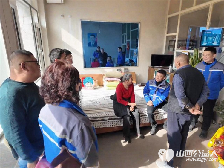 山西天宝科工股份有限公司开展新春送温暖活动走访慰问定襄县北关村困难群众困难大学生老党员及公司困难职工家庭送上慰问品慰问金与新春祝福 - 第2张 - 山西公益人 山西天宝科工股份有限公司开展新春送温暖活动走访慰问定襄县北关村困难群众困难大学生老党员及公司困难职工家庭送上慰问品慰问金与新春祝福 - 第2张