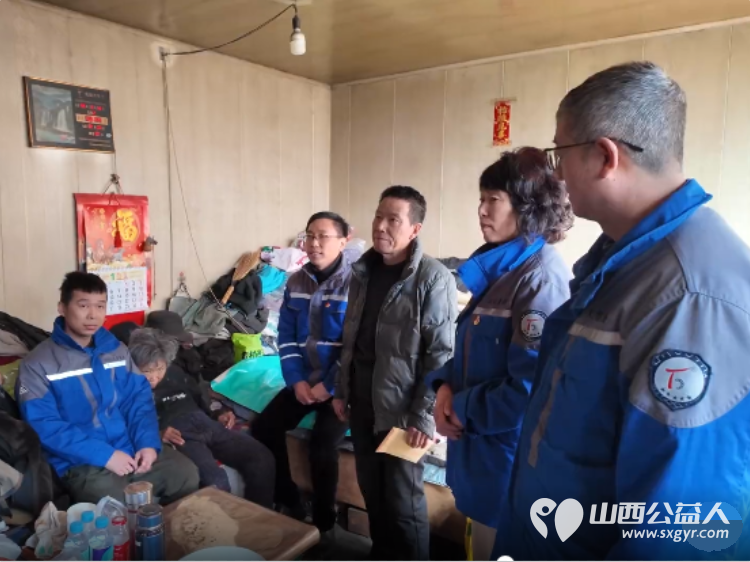 山西天宝科工股份有限公司开展新春送温暖活动走访慰问定襄县北关村困难群众困难大学生老党员及公司困难职工家庭送上慰问品慰问金与新春祝福 - 第7张 - 山西公益人 山西天宝科工股份有限公司开展新春送温暖活动走访慰问定襄县北关村困难群众困难大学生老党员及公司困难职工家庭送上慰问品慰问金与新春祝福 - 第7张