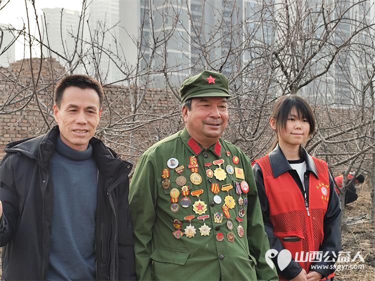 春风化雨润田畴----太原市新时代志愿服务中心赵海生雷锋团农耕志愿行活动在贾家寨山西特色水果采摘园举行 - 第8张