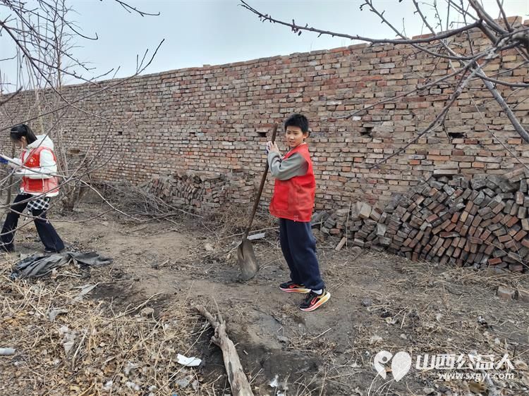 春风化雨润田畴----太原市新时代志愿服务中心赵海生雷锋团农耕志愿行活动在贾家寨山西特色水果采摘园举行 - 第15张