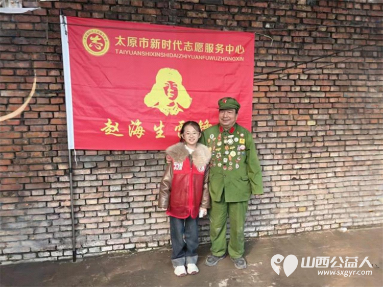 春风化雨润田畴----太原市新时代志愿服务中心赵海生雷锋团农耕志愿行活动在贾家寨山西特色水果采摘园举行 - 第3张 - 山西公益人 春风化雨润田畴----太原市新时代志愿服务中心赵海生雷锋团农耕志愿行活动在贾家寨山西特色水果采摘园举行 - 第3张