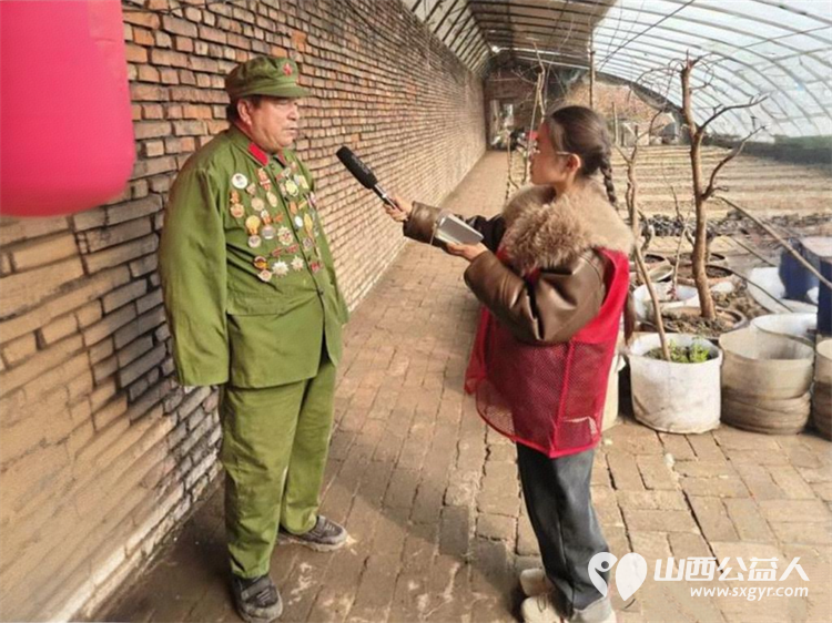 春风化雨润田畴----太原市新时代志愿服务中心赵海生雷锋团农耕志愿行活动在贾家寨山西特色水果采摘园举行 - 第2张 - 山西公益人 春风化雨润田畴----太原市新时代志愿服务中心赵海生雷锋团农耕志愿行活动在贾家寨山西特色水果采摘园举行 - 第2张