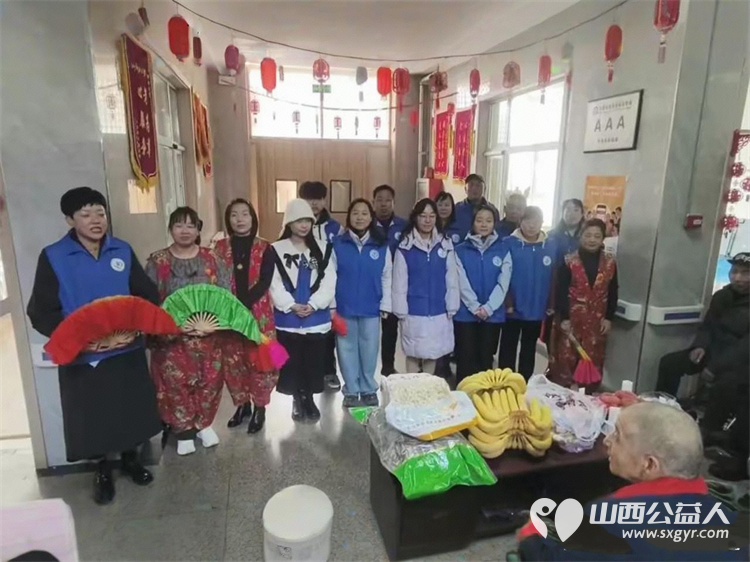 春节陪老人过年是一种幸福 长治市小雨点公益志愿者协会选择在这一天来到潞州区黄碾镇故南敬老院开展了一场温馨的敬老活动 - 第7张 - 山西公益人 春节陪老人过年是一种幸福 长治市小雨点公益志愿者协会选择在这一天来到潞州区黄碾镇故南敬老院开展了一场温馨的敬老活动 - 第7张