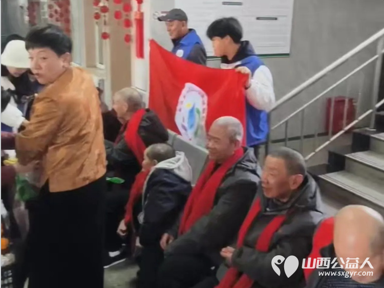 春节陪老人过年是一种幸福 长治市小雨点公益志愿者协会选择在这一天来到潞州区黄碾镇故南敬老院开展了一场温馨的敬老活动 - 第13张 - 山西公益人 春节陪老人过年是一种幸福 长治市小雨点公益志愿者协会选择在这一天来到潞州区黄碾镇故南敬老院开展了一场温馨的敬老活动 - 第13张