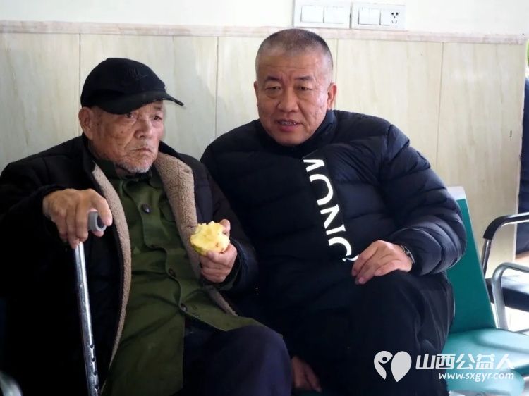 文润定阳暖桑榆新春慰问沁人心----介休市文艺界联合开展蒙福养老院新春慰问活动向养老院捐赠现金五千元吉县苹果6箱小麦面粉50斤用于改善老人生活条件 - 第17张