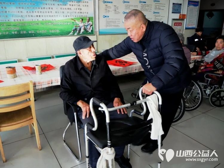 文润定阳暖桑榆新春慰问沁人心----介休市文艺界联合开展蒙福养老院新春慰问活动向养老院捐赠现金五千元吉县苹果6箱小麦面粉50斤用于改善老人生活条件 - 第16张