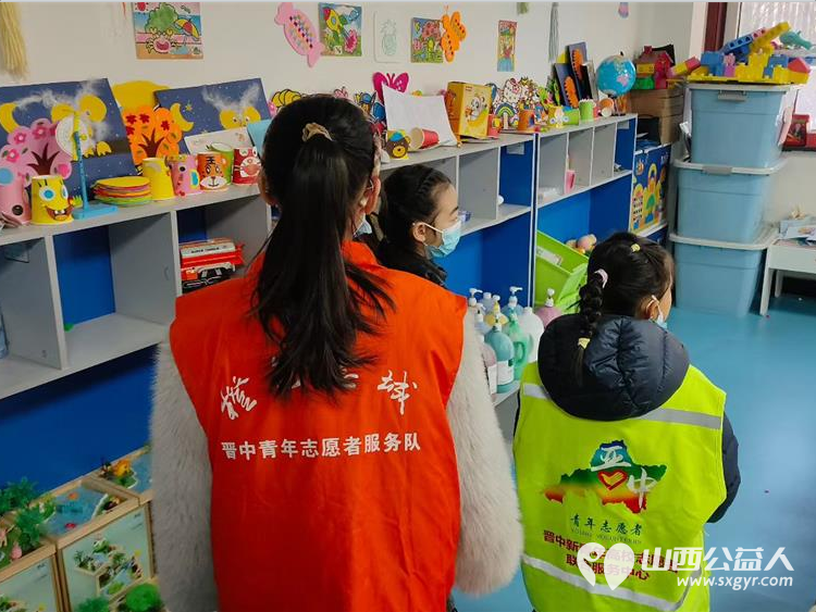 晋中新青年高校志愿者联合服务中心组织志愿者新春走基层慰问福利院儿童 - 第5张 - 山西公益人 晋中新青年高校志愿者联合服务中心组织志愿者新春走基层慰问福利院儿童 - 第5张