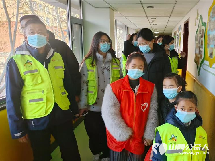 晋中新青年高校志愿者联合服务中心组织志愿者新春走基层慰问福利院儿童 - 第6张 - 山西公益人 晋中新青年高校志愿者联合服务中心组织志愿者新春走基层慰问福利院儿童 - 第6张