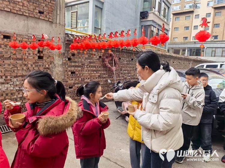 汤圆暖心庆佳节灯谜传情聚邻里---离石区凤山街道阳光社区汇丰苑小区党支部 袁上园.散户服务站举办庆元宵节活动 - 第3张