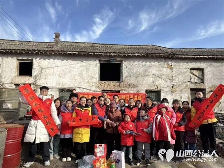 2026暖冬行动 | 正能量公益志愿服务屯留区办事处新春慰问五户孤寡老人家为老人们送上现金大米食用油奶粉床上用品运动鞋对联等生活必需品 - 第9张