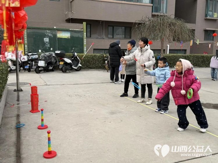 浓情元宵便民同行----太原市文华苑社区元宵节系列活动文艺演出趣味灯谜闹元宵开展三代社保卡现场免费升级服务 - 第3张