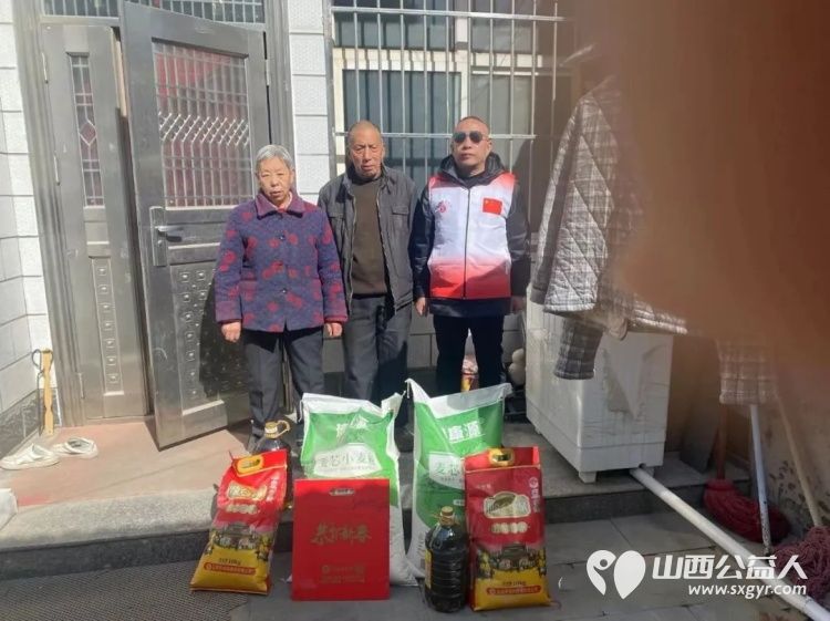 新春送温暖爱心进百家--长治市正能量公益协会潞州区办事处、志愿服务团队一队2026暖冬行动上党慰问为当地困难家庭送去新春祝福与生活物资 - 第17张