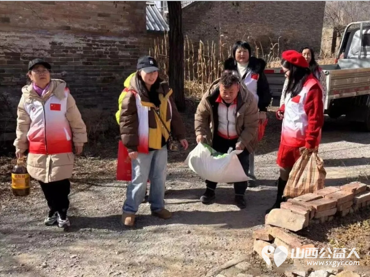 新春送温暖爱心进百家--长治市正能量公益协会潞州区办事处、志愿服务团队一队2026暖冬行动上党慰问为当地困难家庭送去新春祝福与生活物资 - 第18张