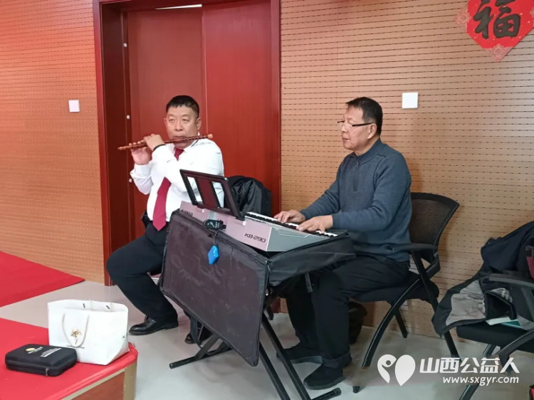 欢歌贺新春温情暖桑榆----临汾市文明交通志愿者协会组织志愿者走进久福园颐养中心开展银龄送春慰问演出 - 第9张