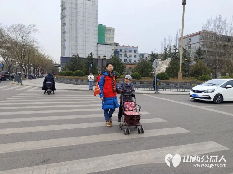 文明交通礼让天下——临汾市文明交通志愿者协会返乡大学生文明交通志愿服务活动圆满落幕期待未来更多青年学子投身志愿服务 - 第5张