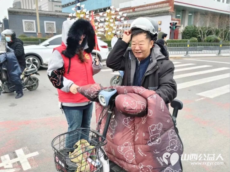 文明交通礼让天下——临汾市文明交通志愿者协会返乡大学生文明交通志愿服务活动圆满落幕期待未来更多青年学子投身志愿服务 - 第6张