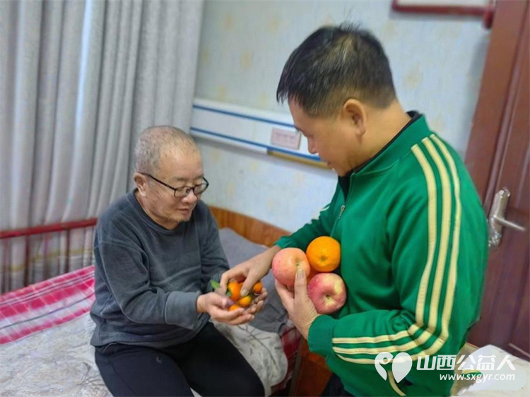 太原市志愿者小分队志愿者们带着慰问品等物资来到享堂养老院有序开展服务 - 第12张