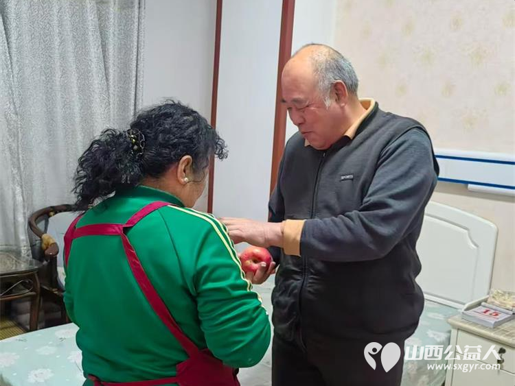 太原市志愿者小分队志愿者们带着慰问品等物资来到享堂养老院有序开展服务 - 第8张