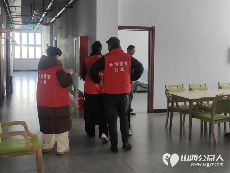 情暖元宵爱满夕阳 长治圆梦公益组织志愿者走进潞城颐福敬老院捐赠生活物资陪伴老人们共度传统佳节 - 第23张