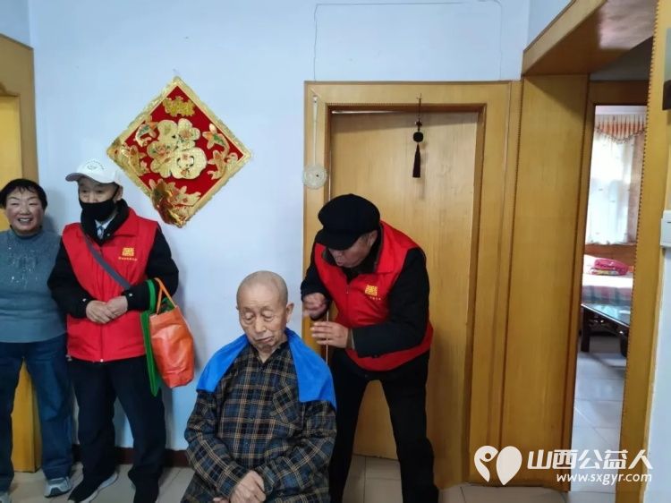 学雷锋护听力·爱耳日暖夕阳活动 2026年3月3日是第27个全国爱耳日晋城市为老服务协会联合爱心单位为老人进行听力咨询检查公益理发等志愿服务 - 第14张 - 山西公益人 学雷锋护听力·爱耳日暖夕阳活动 2026年3月3日是第27个全国爱耳日晋城市为老服务协会联合爱心单位为老人进行听力咨询检查公益理发等志愿服务 - 第14张