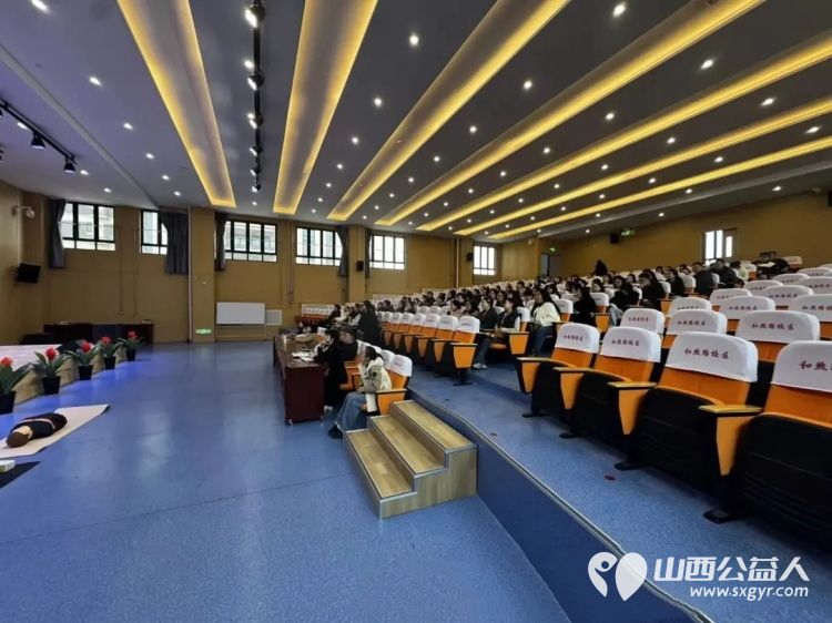校园急救生命护航----太原市绿舟应急救援促进中心联合白求恩医院走进小店区和煦路学校举行校园急救培训课讲解 - 第4张 - 山西公益人 校园急救生命护航----太原市绿舟应急救援促进中心联合白求恩医院走进小店区和煦路学校举行校园急救培训课讲解 - 第4张