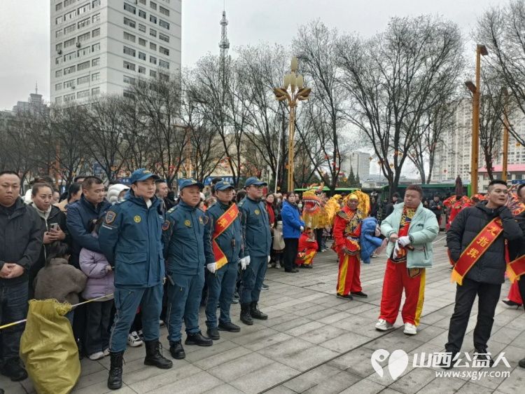 金马迎春闹元宵蓝天守护保平安｜吕梁蓝天救援圆满完成吕梁市元宵节秧歌展演应急保障任务 - 第1张