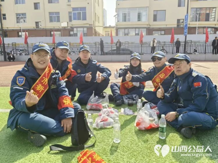 金马迎春闹元宵蓝天守护保平安｜吕梁蓝天救援圆满完成吕梁市元宵节秧歌展演应急保障任务 - 第5张